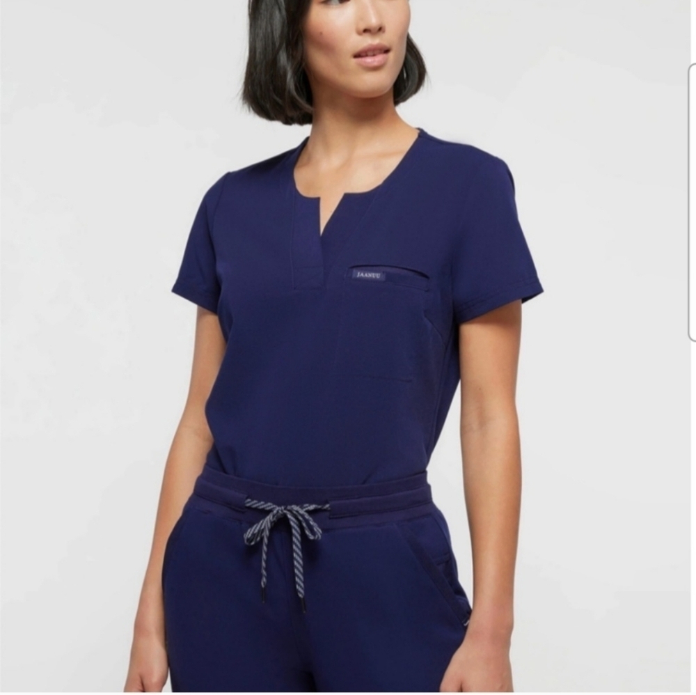 Jaanuu Women's 1-Pocket Tuck-In Scrub Top Size 3x